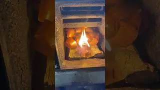 Быстрое разжигание печи #shrots #diy #tiktok #самоделки #сделайсам #lifehacks