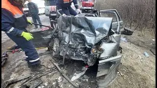 В лобовую при обгоне: молодой водитель своим манёвром убил юную девушку под Златоустом