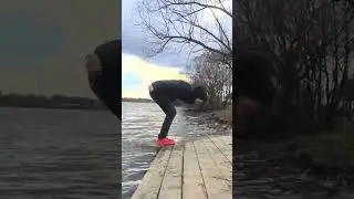 Чуть не упал😱