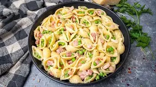 Creamy Pasta with Bacon and Peas