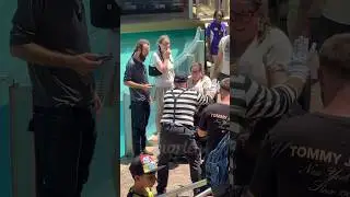 The race at Seaworld Orlando by Tom the mime