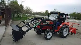 Японский мини-трактор Hinomoto N279D с погрузчиком