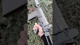 FN FAL PARA #guns #shooting #pew #pewpew #fnfal #fal #para #paratrooper #belgium #firearm #rifle