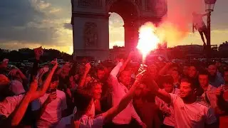 Paris : l'Algérie en demi-finale de la CAN, les supporter sur les Champs-Élysées