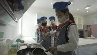 GLOBALink | 10-year-old girl becomes star chef in China
