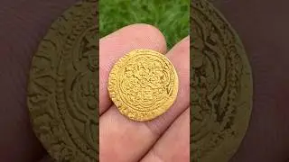 I can’t believe my eyes. I found medieval gold treasure metal detecting