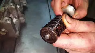 Вращаются ли клапана при работе двигателя?