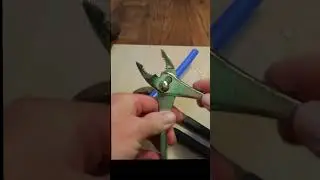 Beginner Plumbing Plier Trick, How to Use Pliers #shorts #z23 #23projects