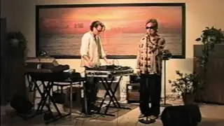 EDDIE CHACON AND JOHN CARROLL KIRBY - COMES AND GOES (LIVE)