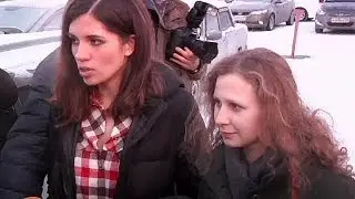 Pussy Riot pair detained in Sochi by Russian police