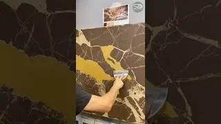 Мрамор в технике СРЕЗ-КАМНЯ  из декоративной штукатурки на базе микроцемента.