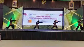 Penampilan seni pencak silat, di acara pengukuhan paguyuban Jawa kalbar