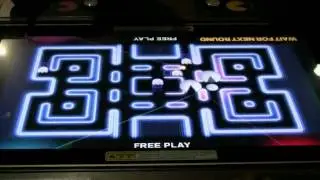 E3 2010 Pac-man Battle Royale Vs gameplay - Videogamecentral