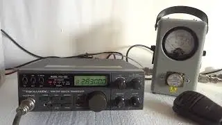 Radio Shack HTX 100 10 meter SSB vintage ham transceiver