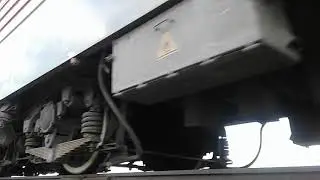 Проезд поезда ВЛ10у885 перед станцией Можайск