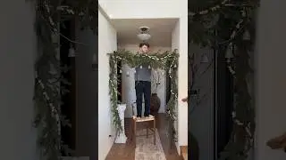 Absolutely GENIUS Garland Hanging Hack 🤯🌲