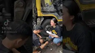 Bojo gemoy sangat tulus ..