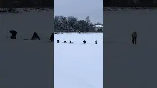 Зимняя рыбалка. Ярославль. Река которосль. Winter fishing. Yaroslavl. River Kotorosl.