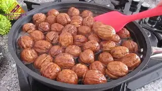 Just boil the walnuts in water! THE RESULT WILL BE AMAZING for you! The MOST DELICIOUS Apple Pie