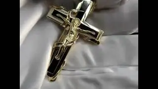 Большой мужской крестик из жёлтого золота с ониксом, весом 20,18 гр., высота 62мм., ширина 37мм.