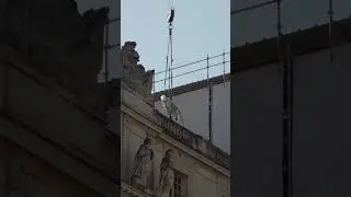 Début des travaux de l’aile Nord du château de Versailles