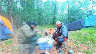 2 ДНЯ В ТАЙГЕ ГДЕ ТО В ЯКУТИИ! НО ПОРА УНОСИТЬ НОГИ!