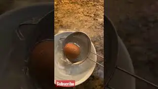 Viral Egg Peeling Hack #shortvideo #tipsandtricks #viralshort #motivation