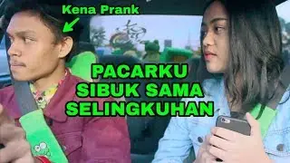 Sumpah!!!!!!! Di Prank Pacar Di Cuekin dan Chattingan Sama Selingkuhan - Prank Indonesia