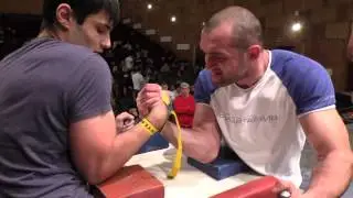 Чемпионат РСО-Алания по армспорту 2015. Олег Кадзаев - Мухарбек Караев (правая рука) 85 кг
