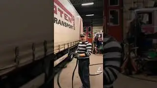 Падает шланг😄✌️ Володька и шланг