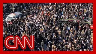 Huge crowds turn out for Iranian generals furneral