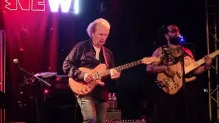 Lee Ritenour & Dave Grusin, at the New Morning, Paris, July 13, 2024