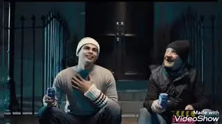 عمرو دياب  وأخو التؤام يخلق من الشبه اربعين 😂😂