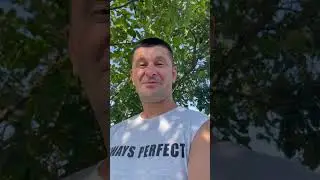 Спасаюсь от жары😉 #лето #бассейн #жаркоелето #shorts