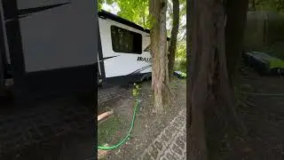 Американский прицеп в Российском кемпинге европейского уровня