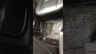 Блеванули на коврик 🤦‍♂️