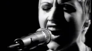 The Cranberries - Zombie - Live 1995 The Best Version