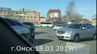 Омск.ДТП 18 03 2019 г. ул.Химиков и ул.22 апреля перекрёсток.
