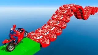 الأبطال الخارقين على المنحدر الضخم - Superheroes Moto Ride on the Mega Ramp Spider Mcqueen bridge