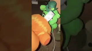 Jacko chica dancing on the Freddy