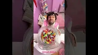 لقد ابتكرت عضلات بطن أحلامها بمساعدة الشوكولاتة💪🤭🍫