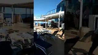 Открытые бассейны на 15 палубе