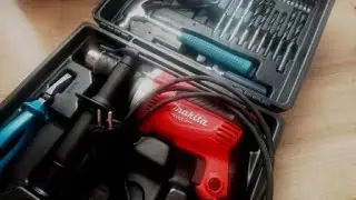 Ударная дрель Макита М8100 +аксесуары М8100КХ2