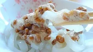 Eating Japanese food Sashimi/Natto "Ika natto" (ASMR)