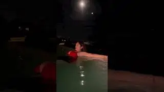 Berenang Enak Malem-malem