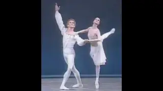 Suzanne Farrell and Sean Lavery - ‘Chaconne' (Chore George Balanchine)