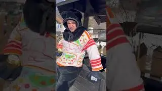 Веселая масленица: Блины с мёдом