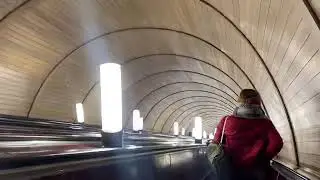 Станция метро Менделеевская