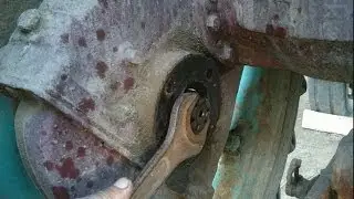 Сделай сам ☆ Владимирец Т-25 ☆ Устранение люфта в подшипниках задних колёс.
