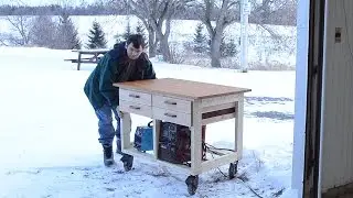 Workbench on wheels